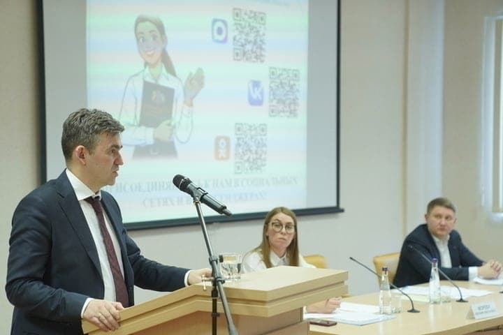 Губернатор Воскресенский потребовал ускорить благоустройство центра Иванова