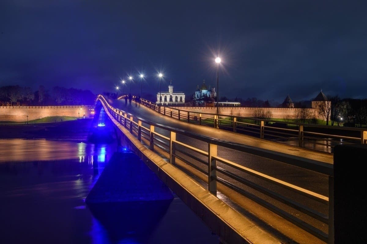 Kampfkurs, Baba Yaga und Flug auf der Linie nach Jerusalem: in Veliky Novgorod am 3. November findet "Nacht der Künste" statt