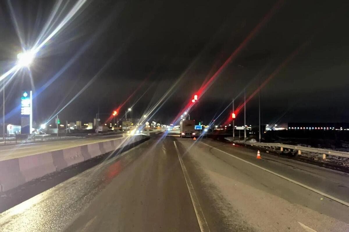 Near Novosibirsk dump truck crushed a woman on the night track