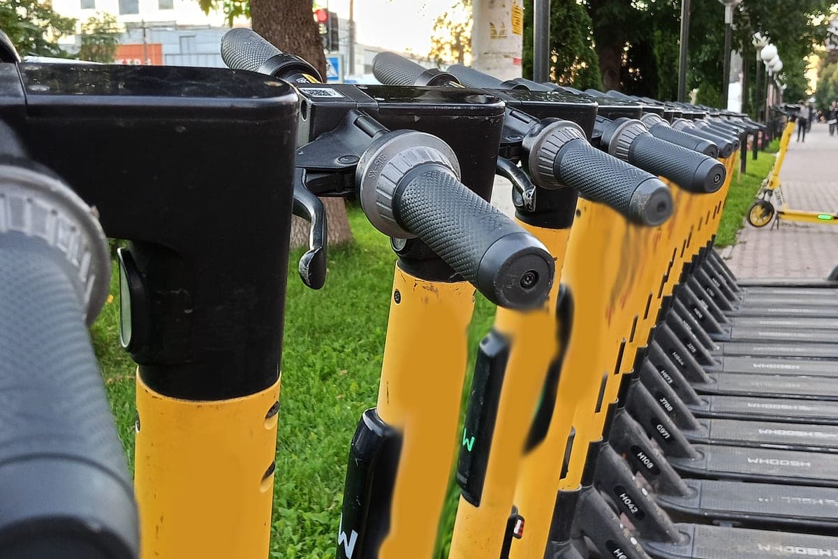 В Новосибирске родители задушили сына из-за наследства, а во Владивостоке демонтировали памятник Солженицыну: картина дня в регионах России глазами «МК»