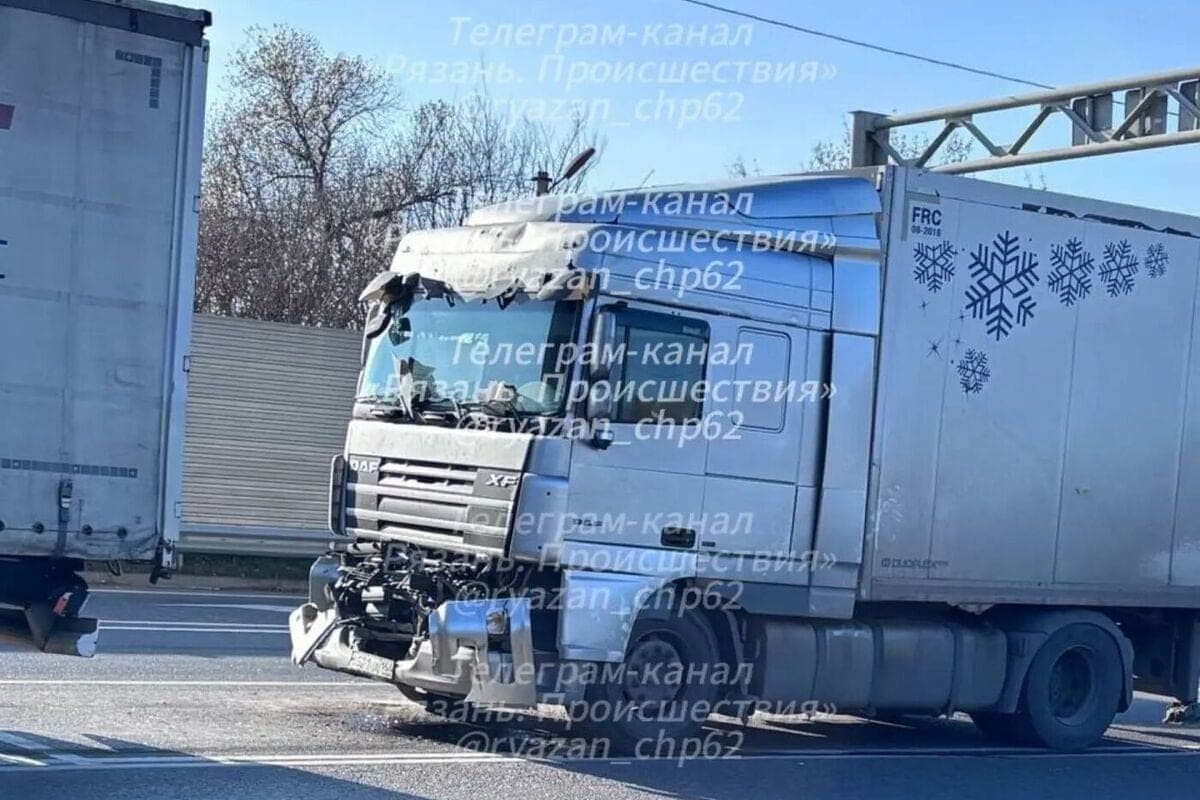 On the southern district in Ryazan faced two heavy trucks