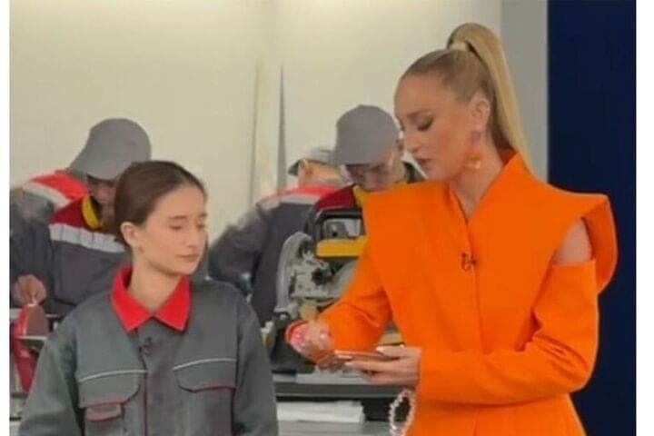 Olga Buzova after the Smolensk Academy of Urban Planning and Architecture will be able to work as a tiler