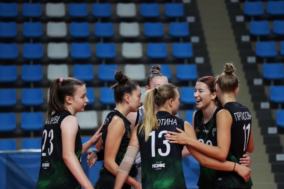 Orel volleyball players played with the “Red Wings” from Taganrog