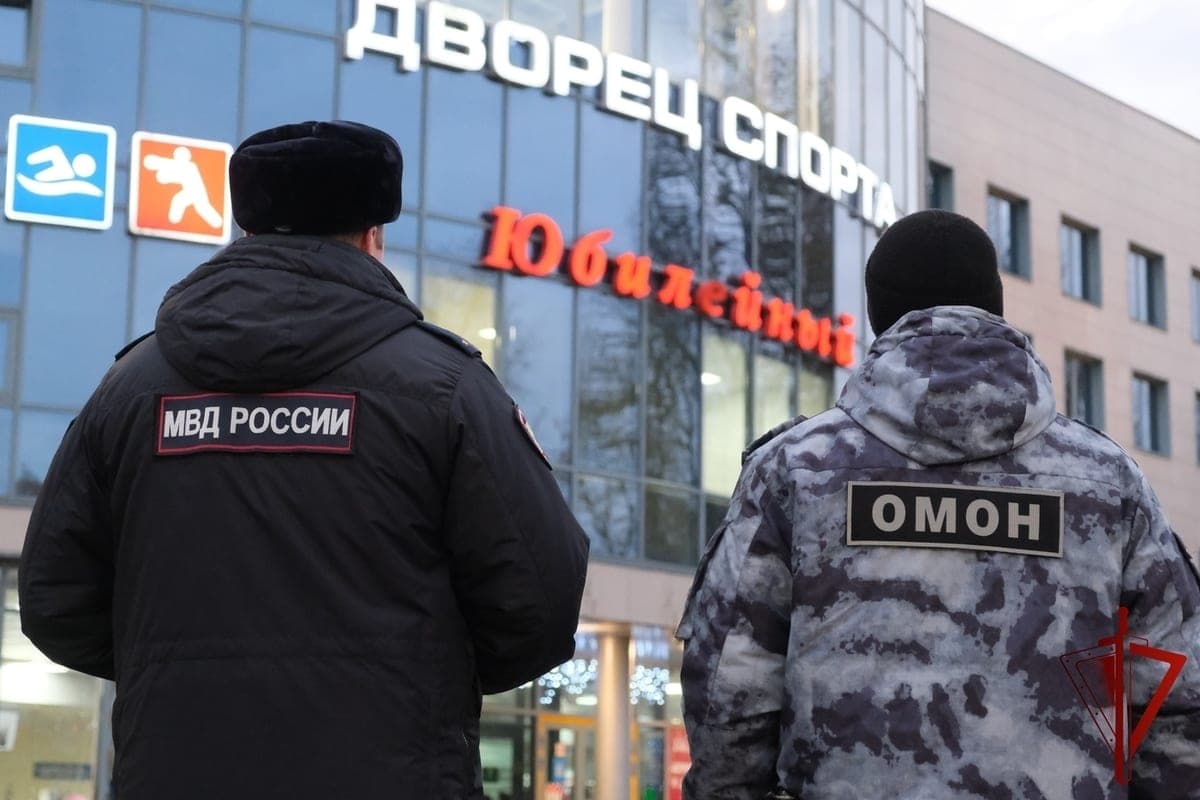 Смоленские росгвардейцы обеспечили безопасность на концертах Басты и хоккейном матче в "Юбилейном"