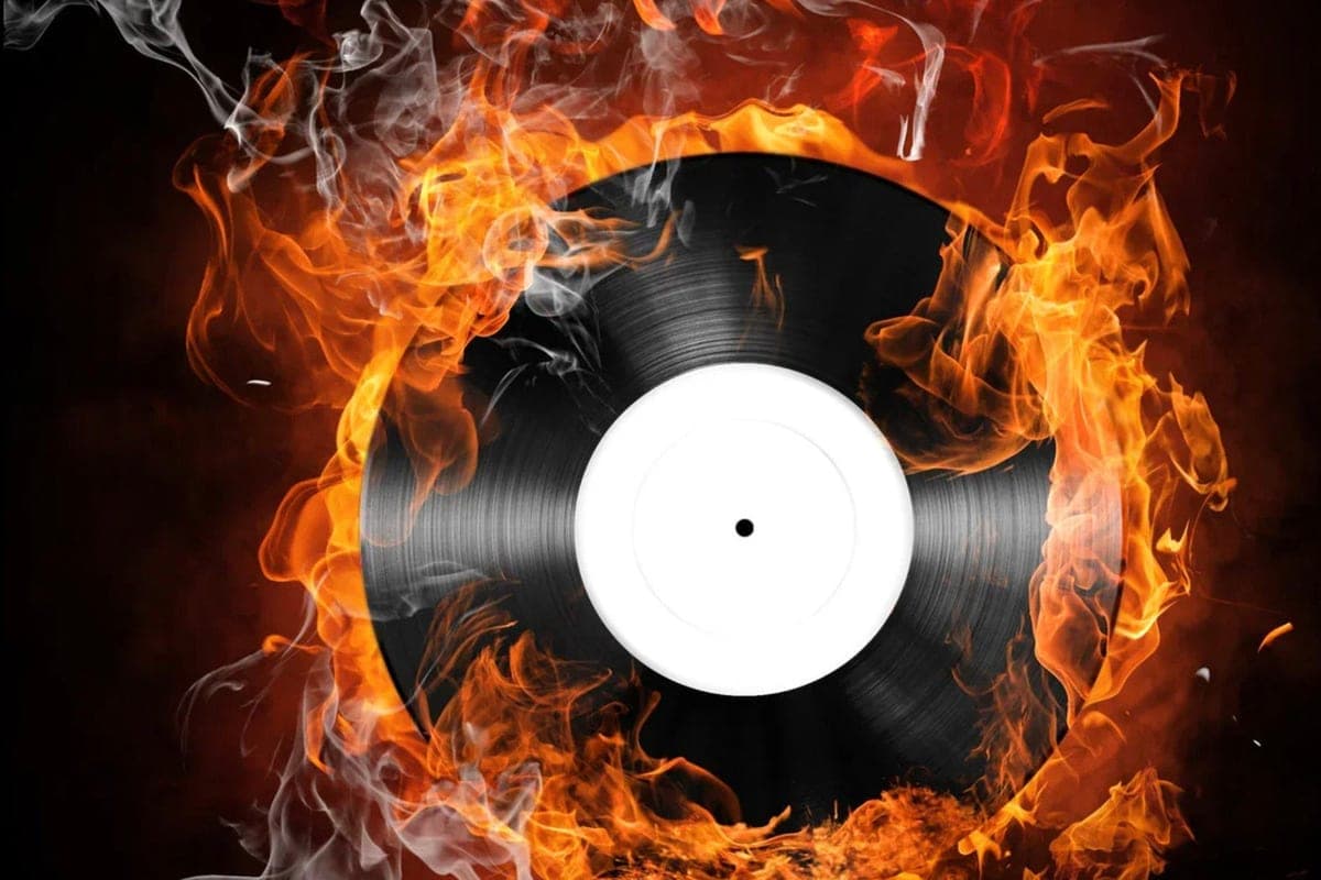 Arkhangelsk music lovers invited to "Vinyl Saturday" about Daft Punk