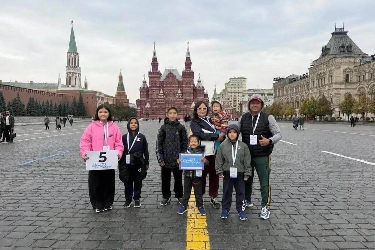 A family from Kalmykia presented the republic at a ceremony in the Kremlin