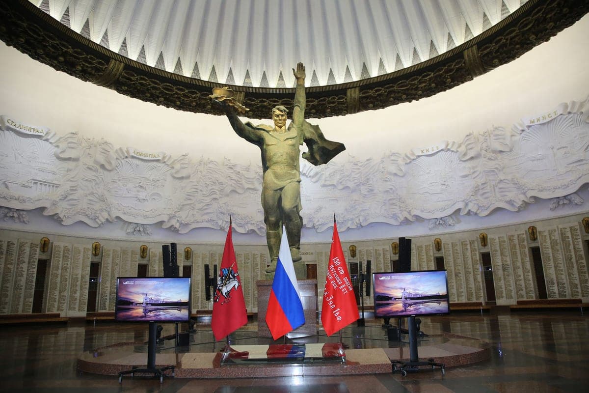 The Victory Museum awarded the authors of the eighth collection “Heroes are not born.” Za Motherland