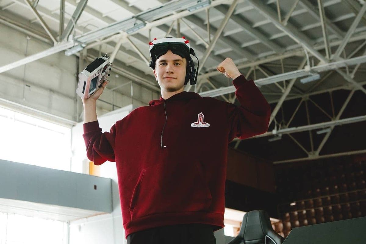 Krasnoyarsk drone pilot Alexander Holkin - about speed, victories and participation in the show "At height "