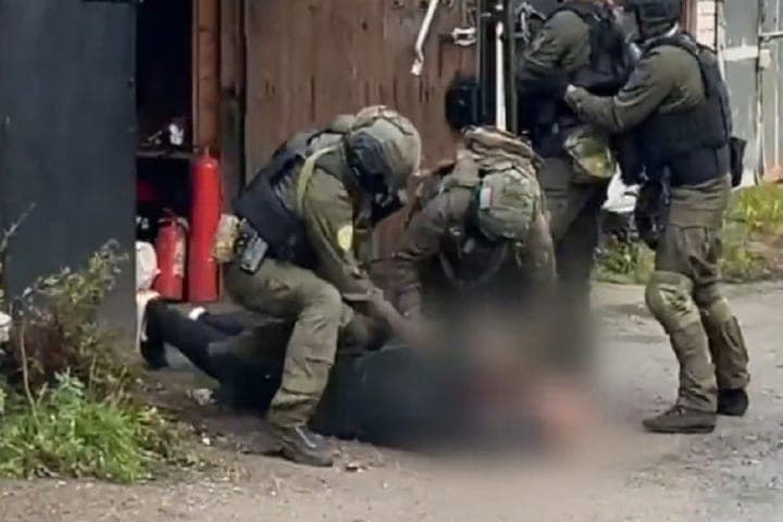 A resident of Karelia opened fire on a friend in the garage cooperative Suoyarvi