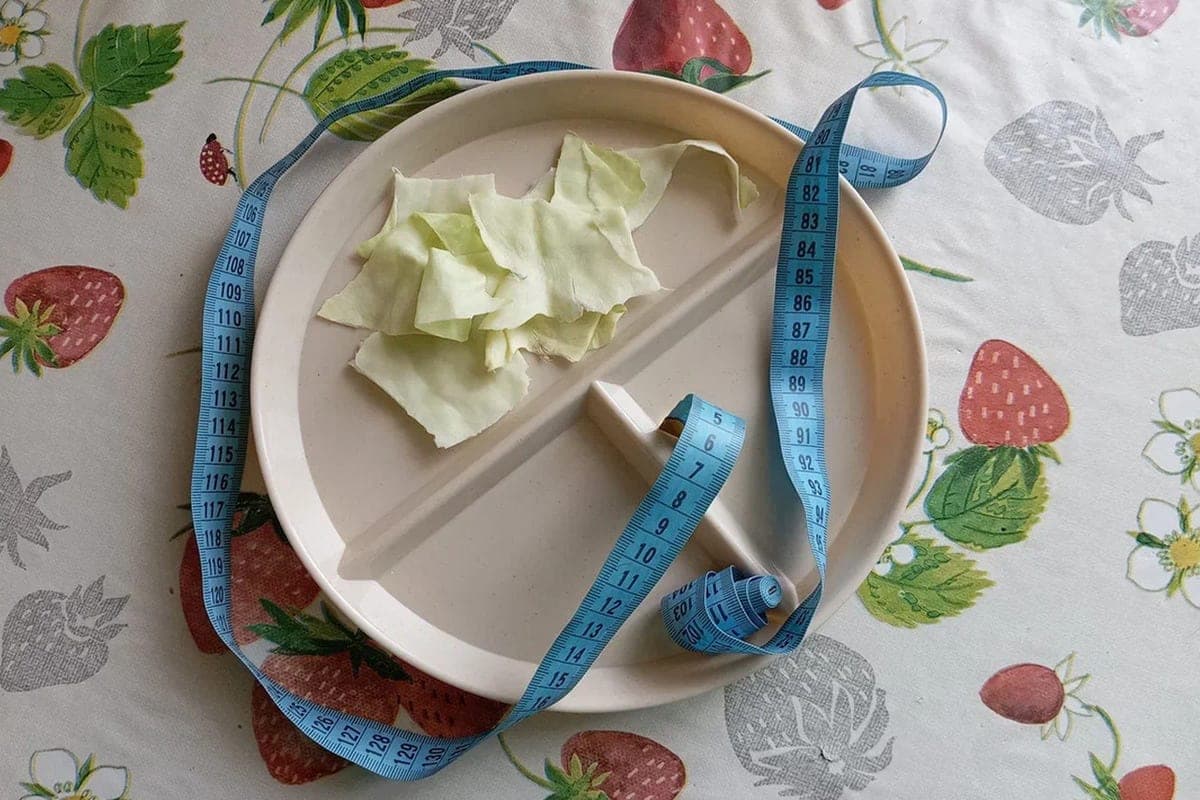 Endocrinologist Muravyeva advised losing weight to record everything that falls into the mouth