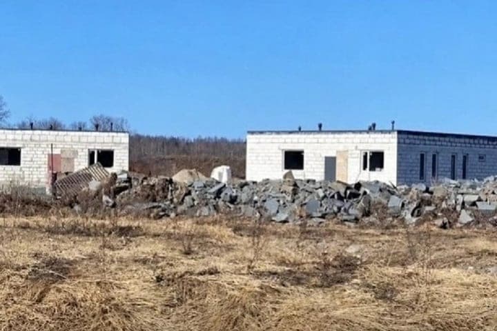 Суд обязал снести постройки в акватории реки Шуя