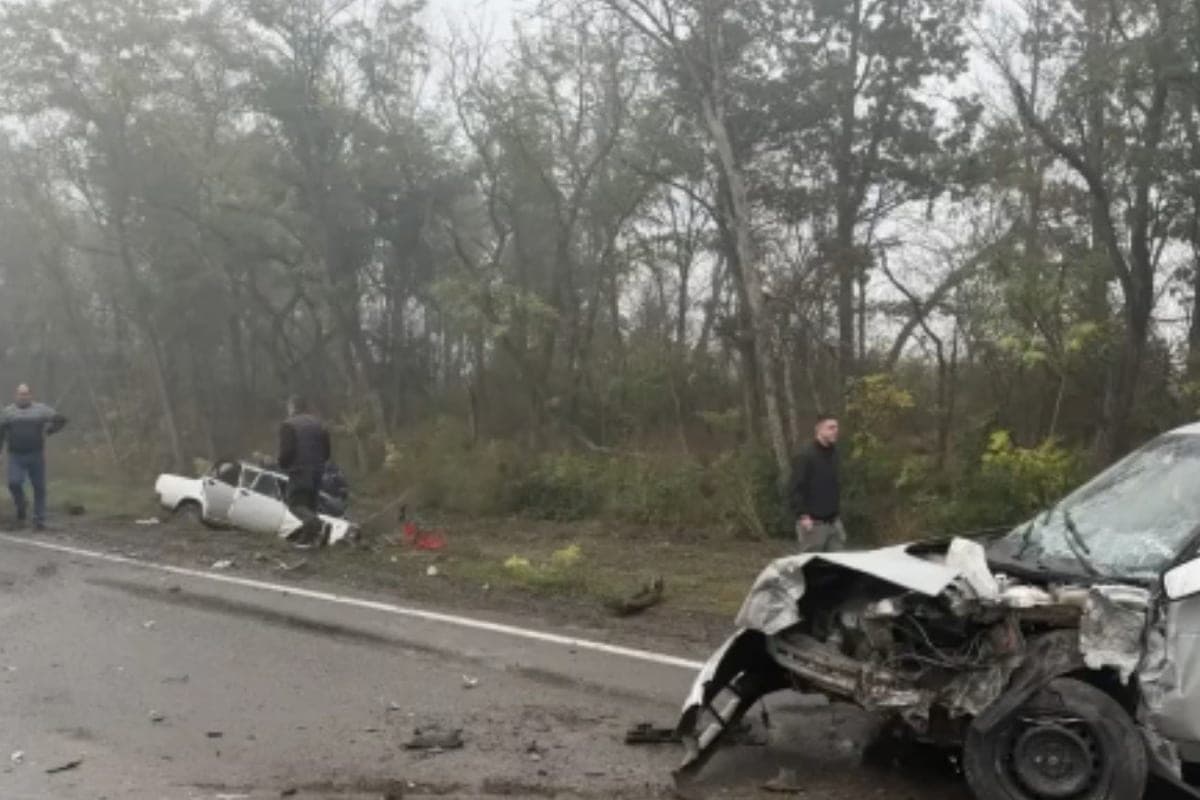 Under Taganrog, the driver of the car died after a collision of three cars