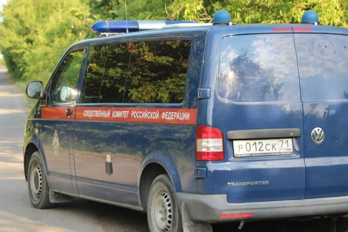 Мужчина с ножом напал на подростка в Новомосковске