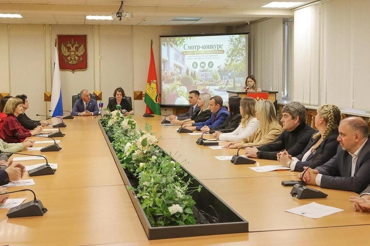 129 учреждений Брянска участвовали в конкурсе по озеленению территорий