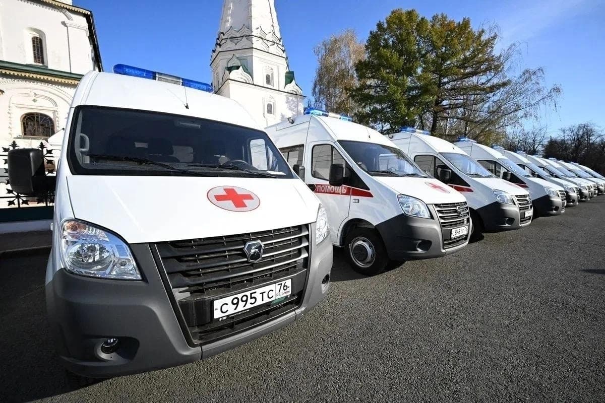 В Ярославской области плюсом 12 машин скорой помощи