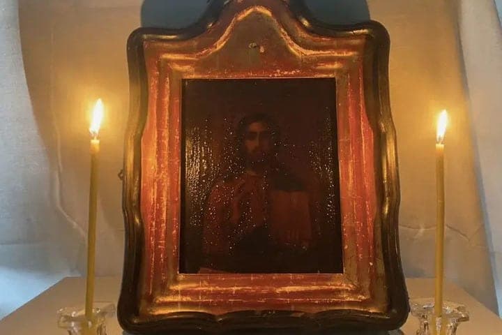In Novosibirsk sell an ancient icon of Christ for 1 million rubles
