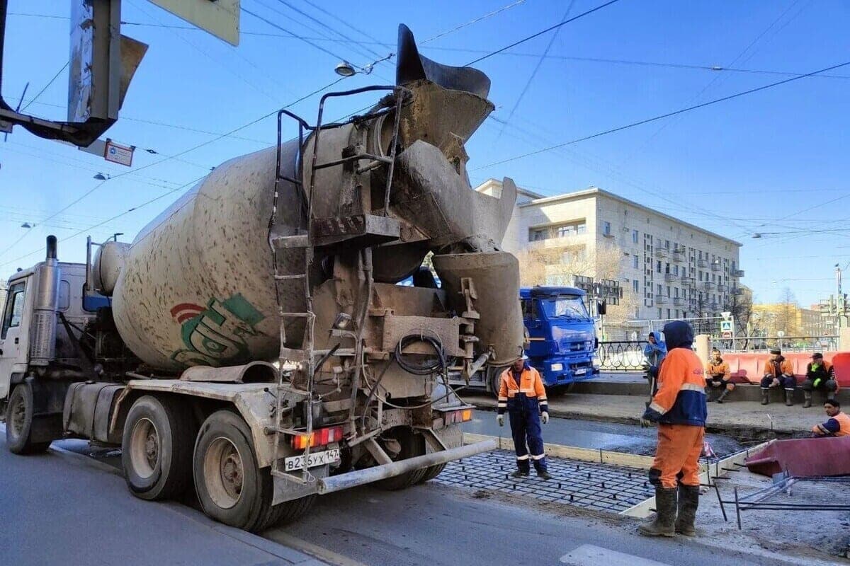 С 31 октября в трёх районах Петербурга ограничат дорожное движение