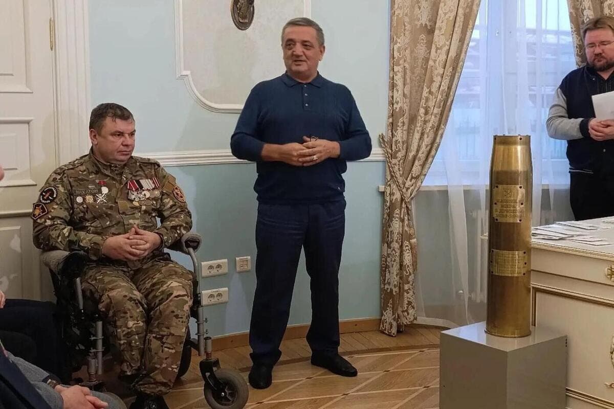В Доме дружбы Ленобласти заложили капсулу с посланиями к потомкам