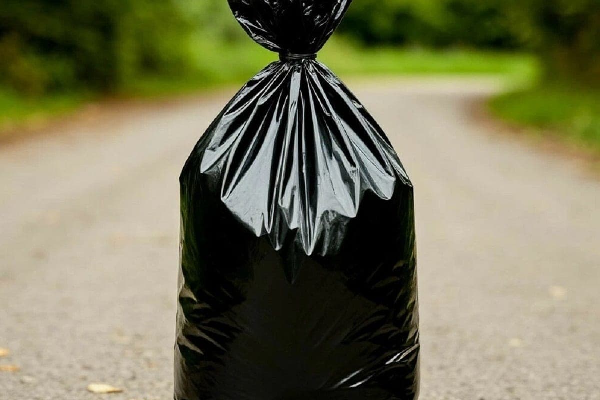 Lokomotiv stadium in Sosnogorsk sees mountains of garbage