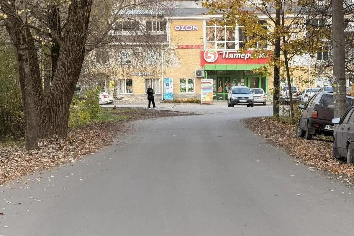 В Великом Новгороде отремонтировали проезды к социально значимым объектам
