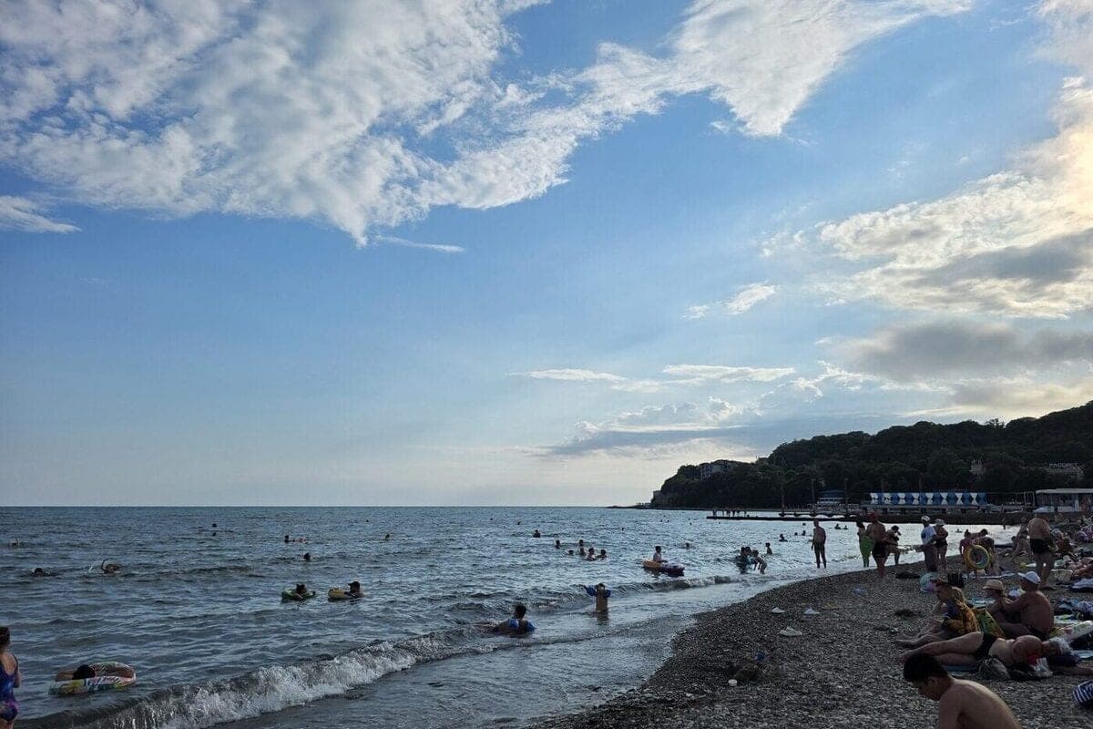 In Gelendzhik, a siren howled, the exit to the sea was closed due to the threat of an attack by unmanned boats
