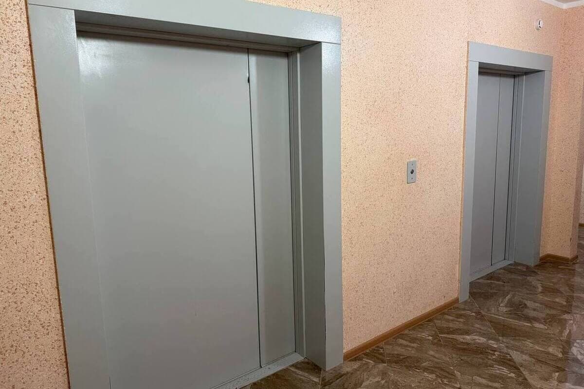 In Komi repaired 82 roofs and replaced elevators in 14 homes