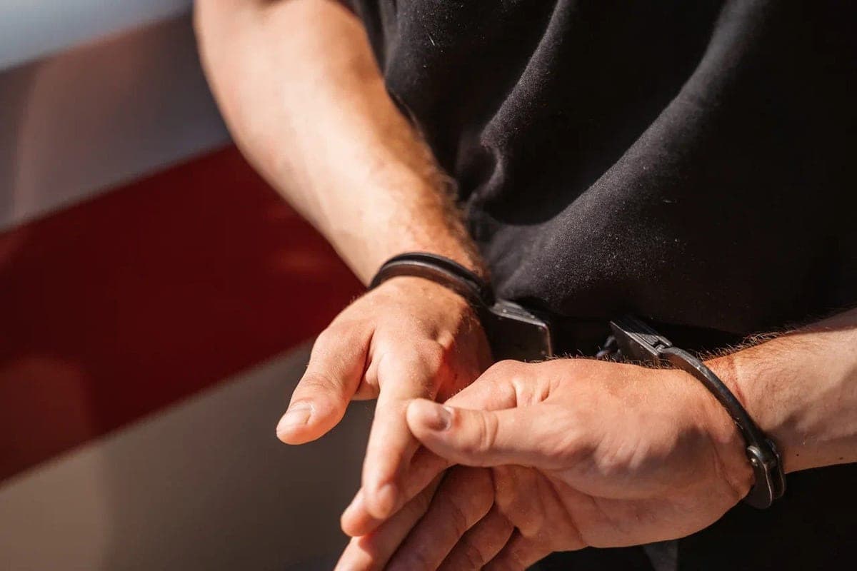 In Tver, a woman had to run through a window from new 16-year-old acquaintances