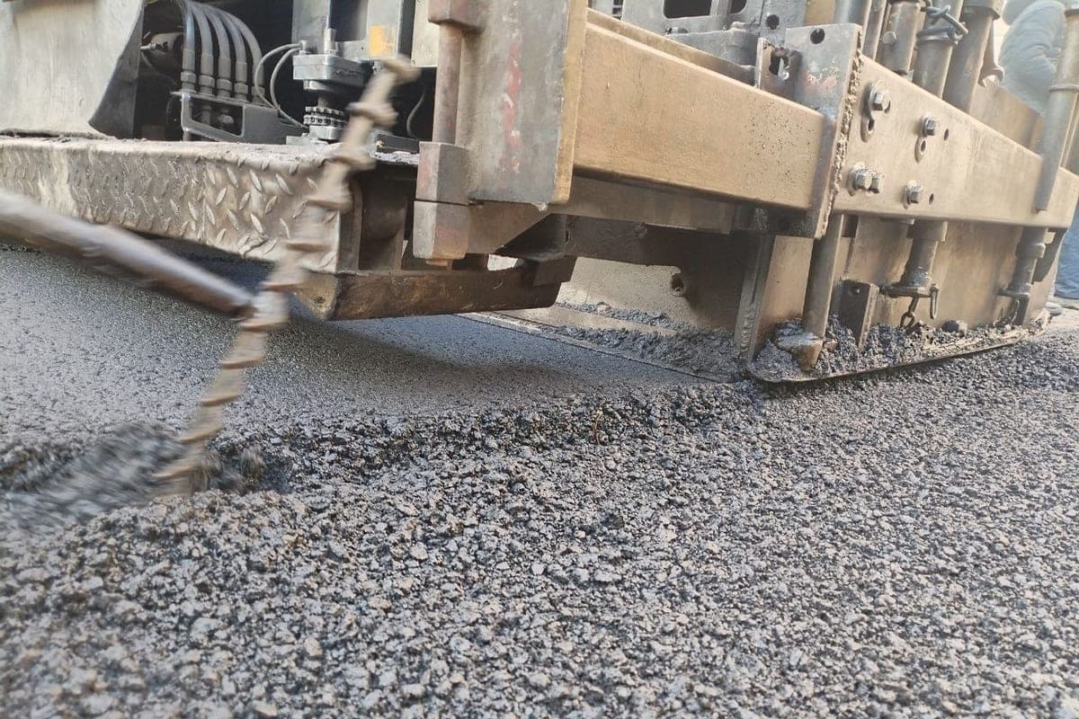 On the street Trade in Abakan will build a road with four lanes
