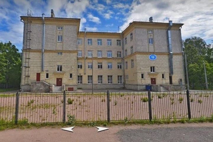 School No. 541 Reportedly Locked Up in Classrooms