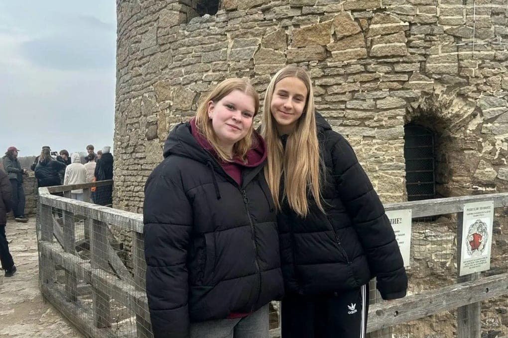 Schoolgirls from the district won the competition “Pskov region”. On the pages of history”