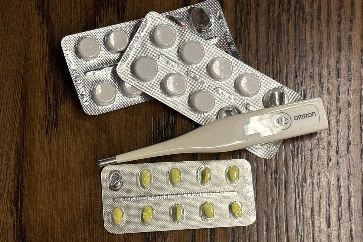 Осенняя аптечка к сезону ОРВИ: во сколько обойдется набор из семи лекарств