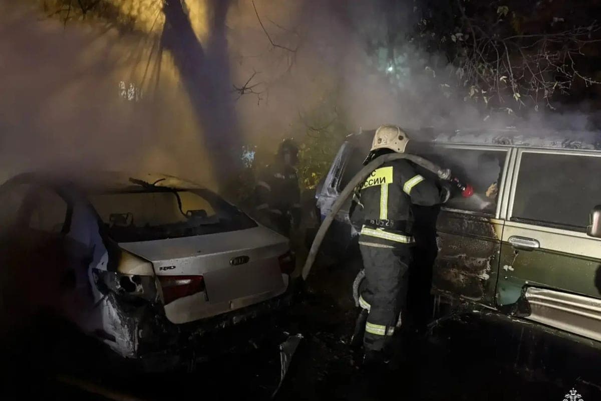 Three cars burned at night in Tver