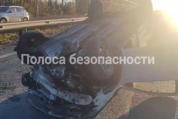 On the route R-22 "Caspian" in the Tambov region foreign car overturned because of the blinding sun