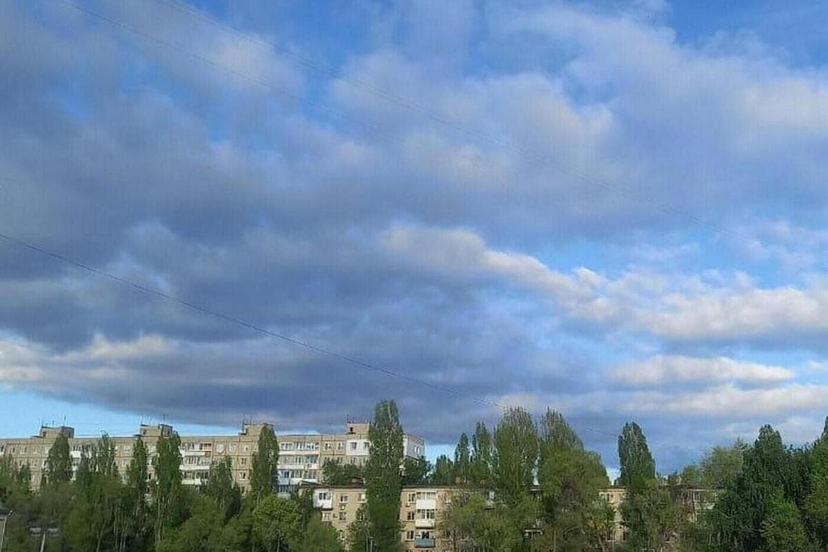 Саратовцев ждет сухой понедельник: ветер до 8 метров в секунду, до +18