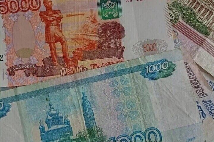 2,2 millions de roubles pris à saratov retraités arnaqueurs de messagerie