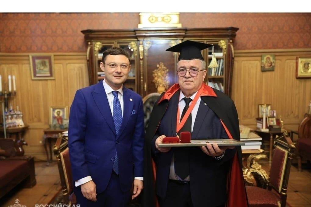 Penza artist Viktor Shabanov awarded the title of honorary member of the RAH