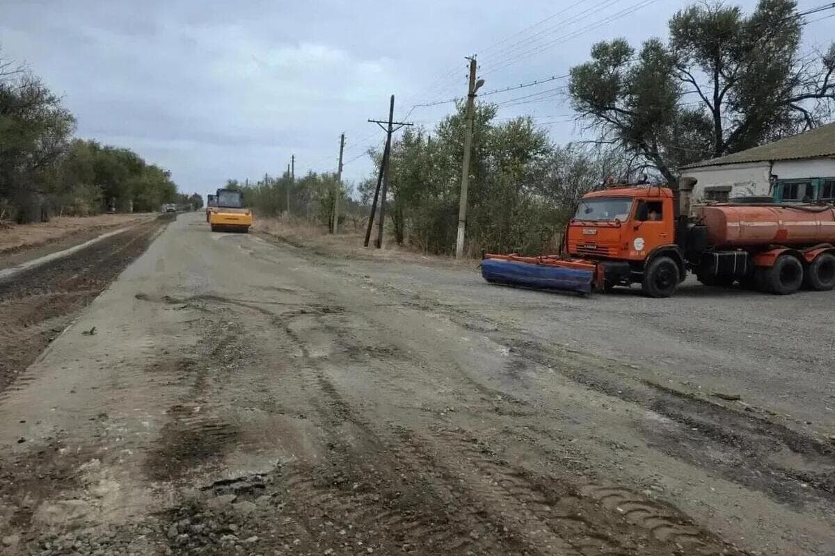 In the district center of Kalmykia began repairing the highway