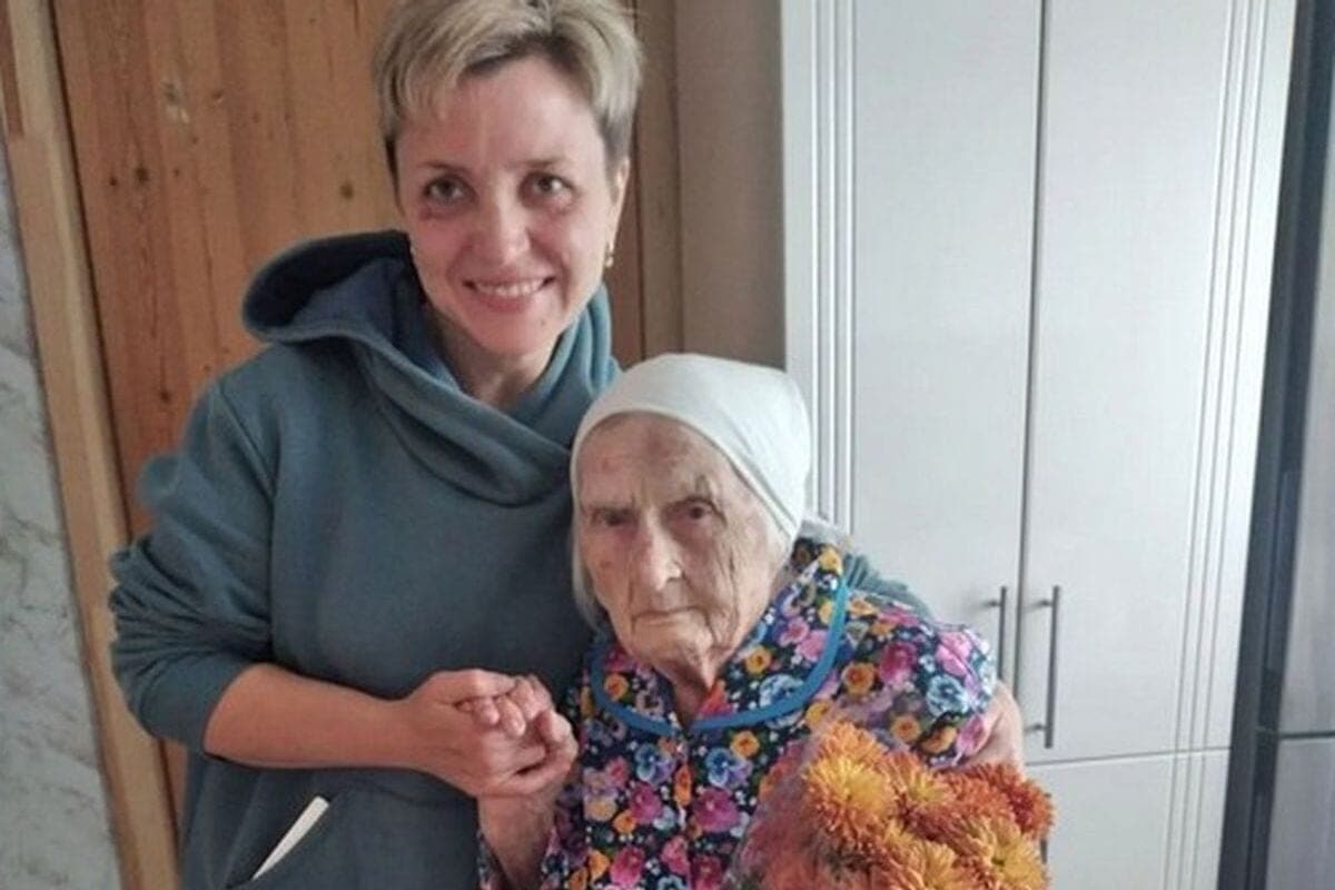 A resident of Kadom district celebrated its 100th anniversary