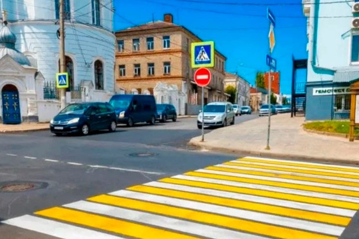 В Ельце привели в порядок километр улицы Карла Маркса