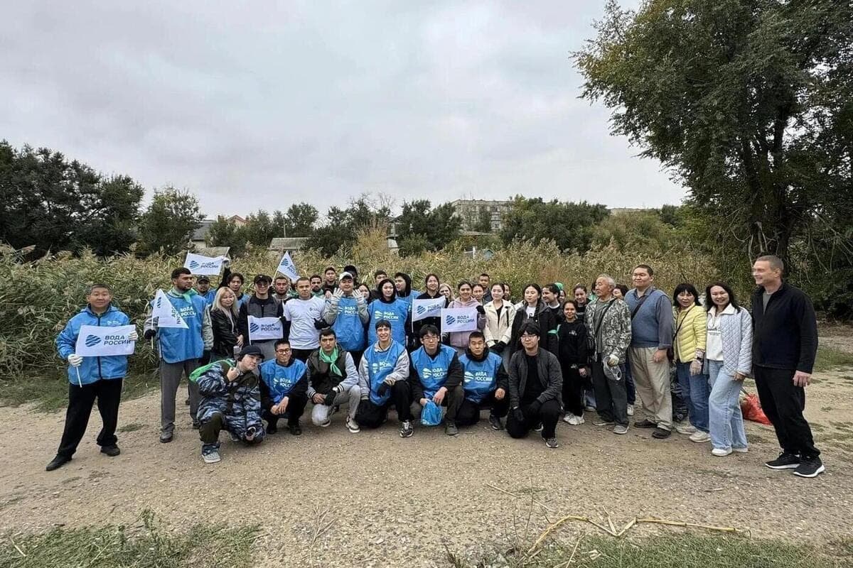 In Kalmykia, an action was held to clean up the territory near the Elista River