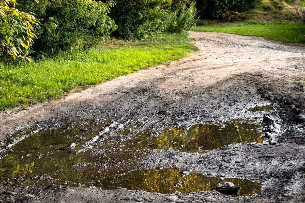 For 9 years, large families of Kandalaksha can not start building a house without access roads