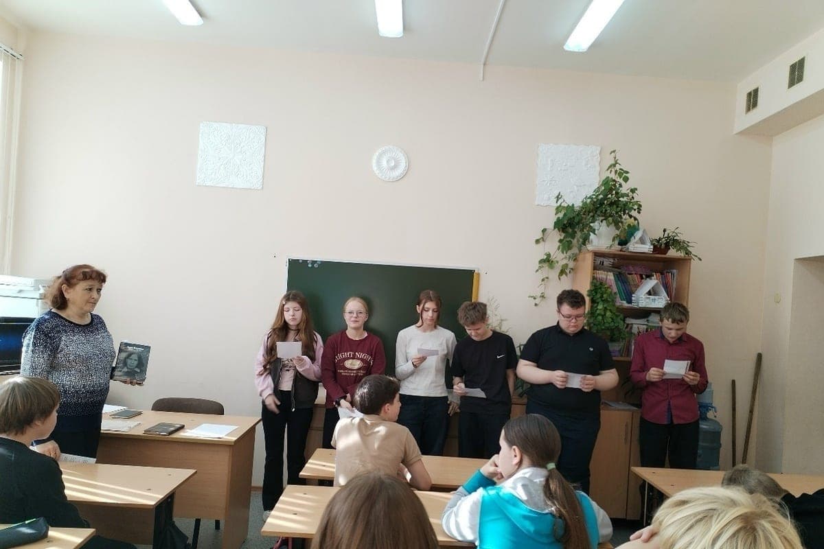 Schoolchildren from Navolok learned about another talented fellow countryman