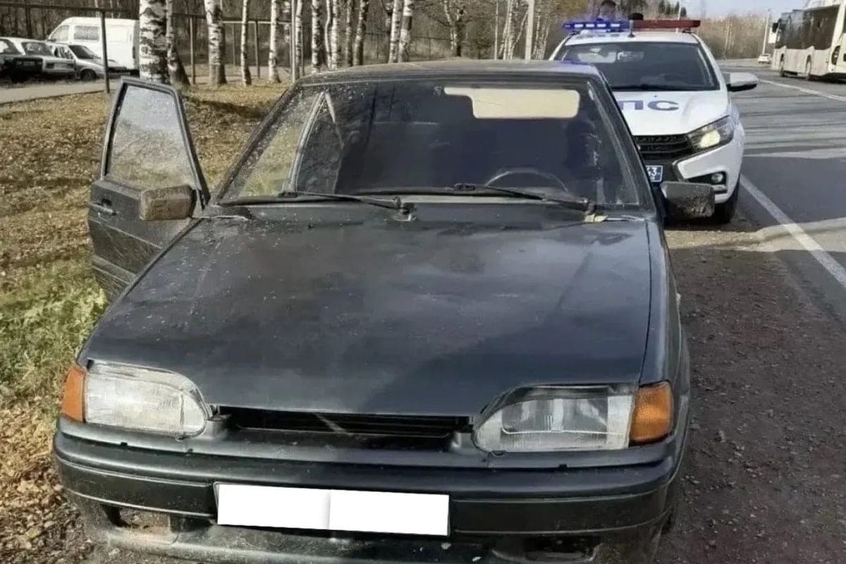 Езда с чужими номерами и долги: в Кирове задержали нарушителя ПДД