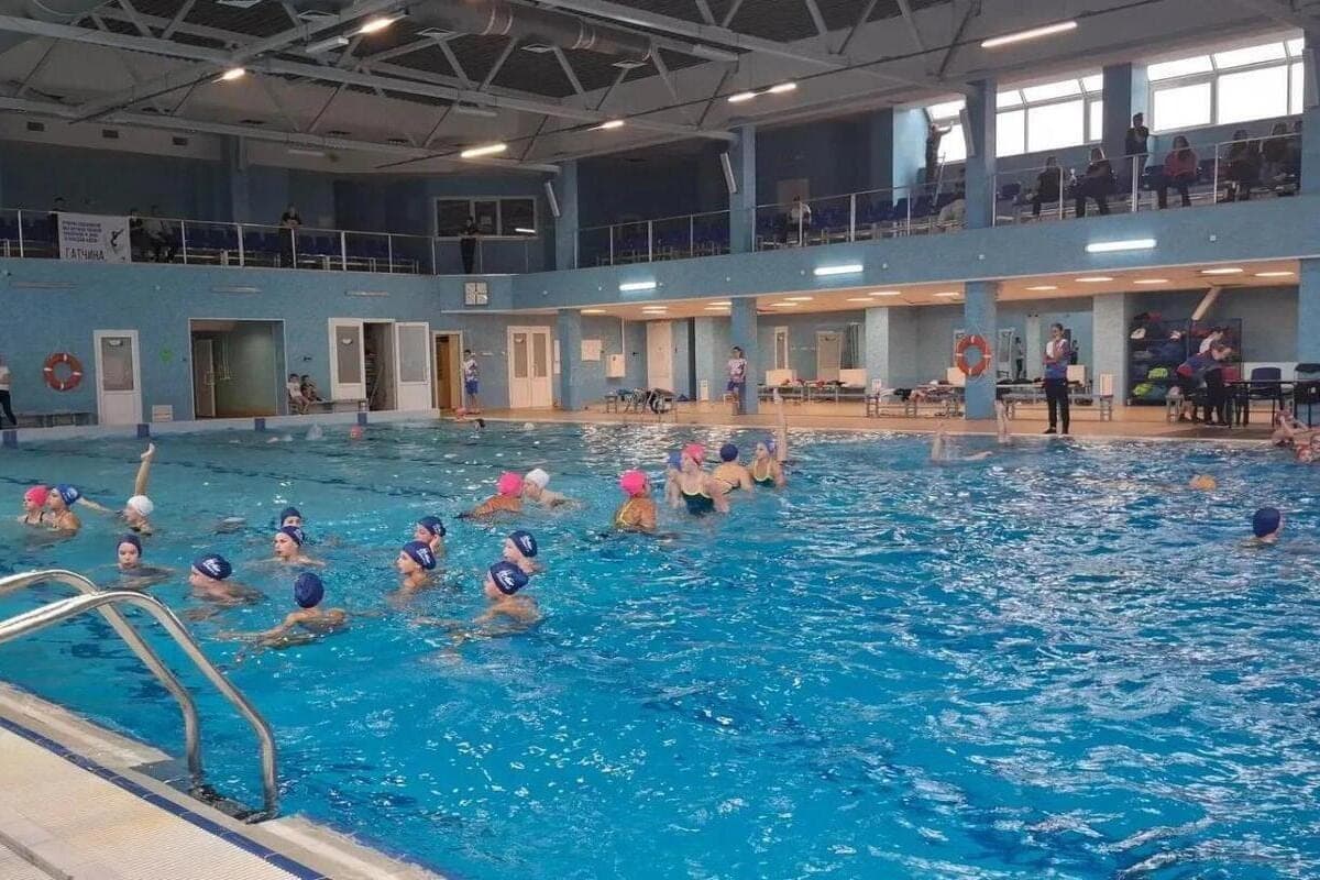 В Тосно стартовали соревнования областного турнира по синхронному плаванию