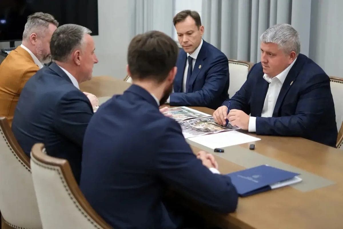 В Новгороде начали готовить программу благоустройства дворов с участием горожан