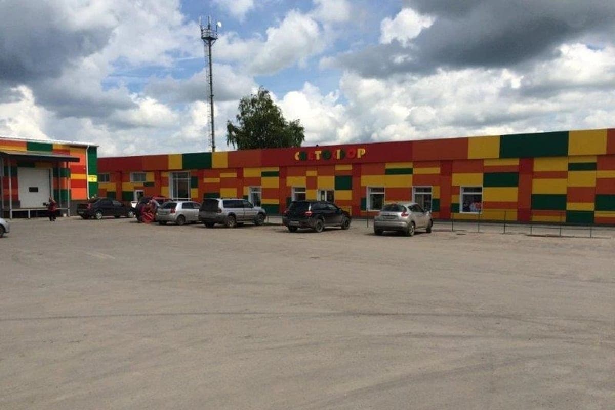 The Armed Forces completed the dispute about the cheap lease of the building of the Urvan Market in Novomoskovsk