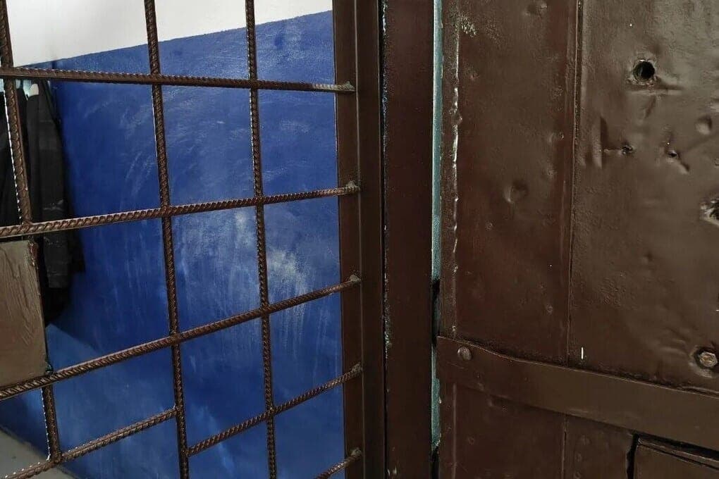 Выливший жидкость в Вечный огонь на Марсовом поле мужчина получил строгий режим