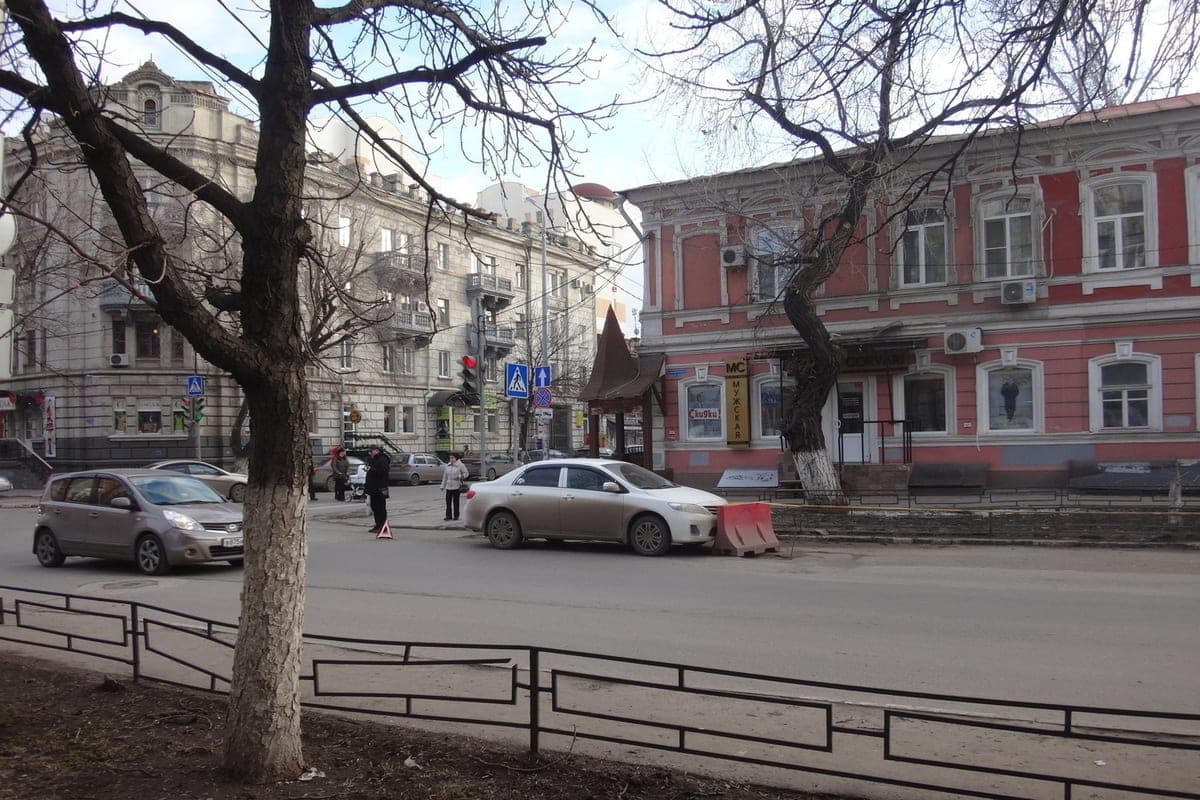В Саратове запретят остановку транспорта на Вольской