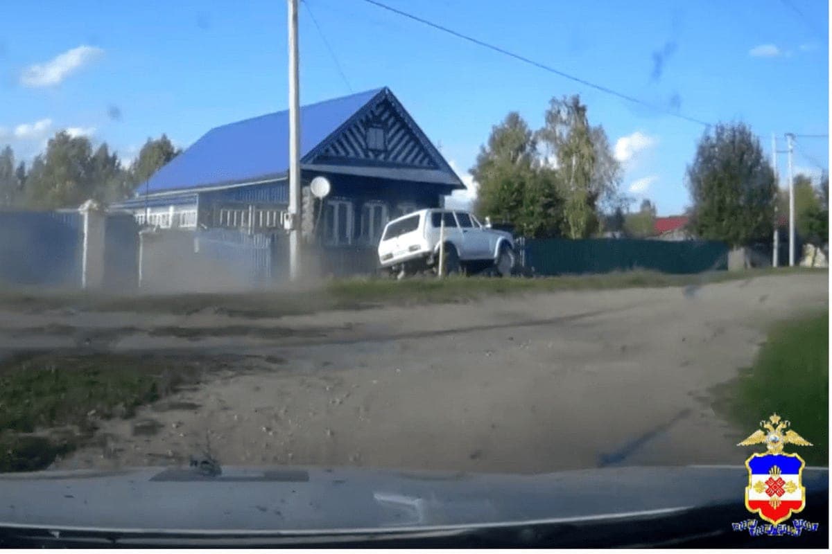 Escape from the traffic police ended badly: Mari El caught a drunk “racer”