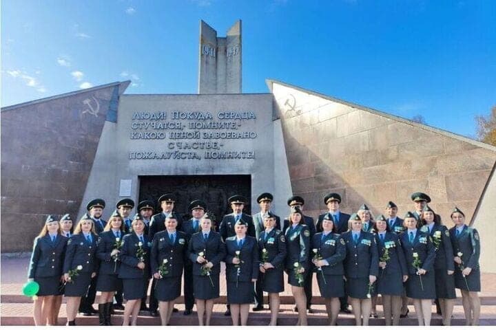 Smolensk customs officers celebrated the 35th anniversary of the FCS at the Kurgan of Immortality